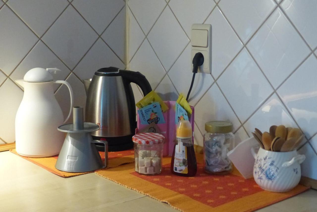 Slaaphuisje Het Vliegend Varken Γκενκ Εξωτερικό φωτογραφία